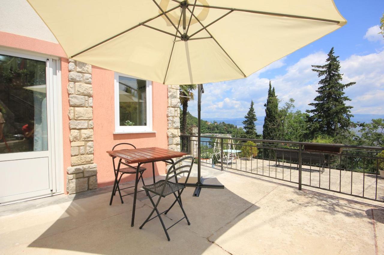 Apartments And Rooms By The Sea Medveja, Opatija - 2305 Lovran Extérieur photo